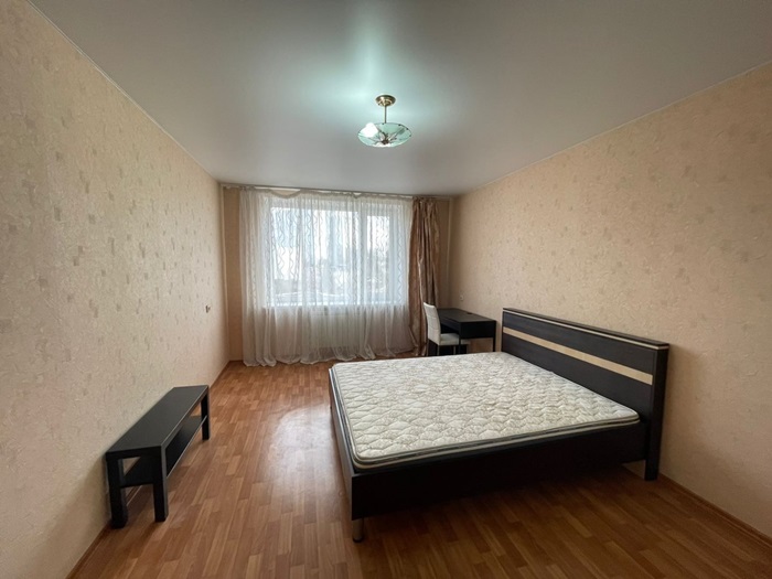 Сдается длительно евро 3 -х комнатная квартира в Гагаринском районе г Севастополя. Кухня совмещена с залом, две...
