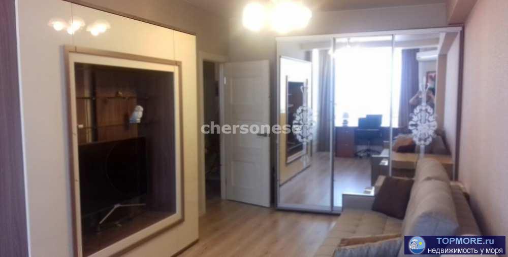 Сдается двухкомнатная квартира, район Омеги, проспект Античный 24  Квартира расположена на 9 этаже, 10-ти этажного... - 1