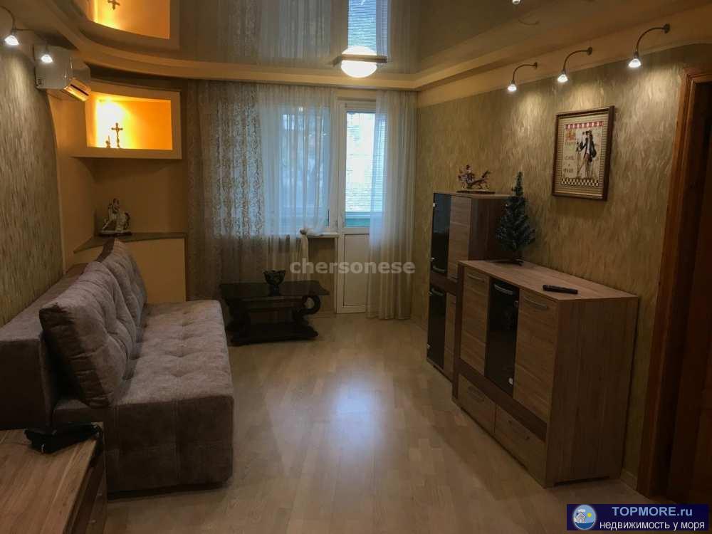 Сдается трехкомнатная квартира с Евроремонтом.  Есть вся необходимая мебель и техника для комфортного проживания,...