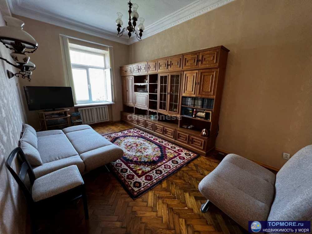 Предлагается к продаже шикарная, пятикомнатная, двухуровневая квартира в Севастополе, на центральной горке!... - 2