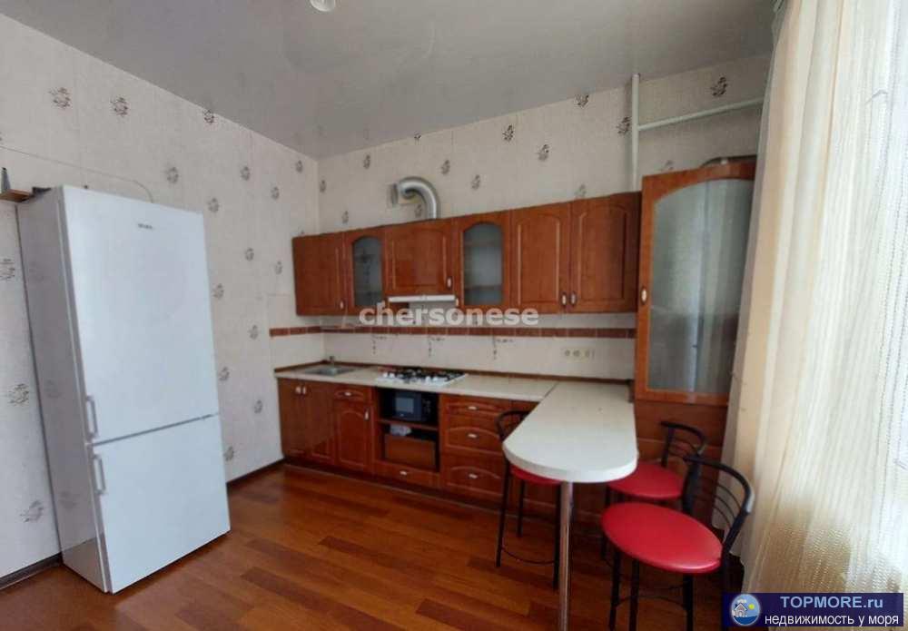 Предлагается к продаже уютная однокомнатная квартира в Гагаринском районе, ул. Вакуленчука, д 53/2  Квартира...