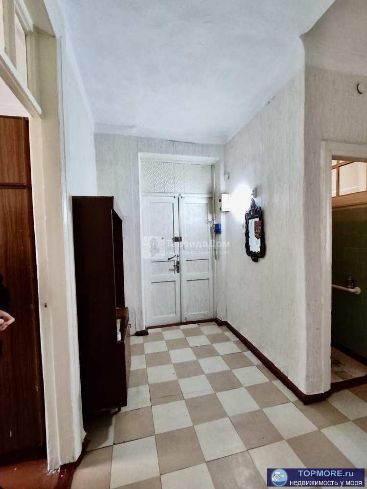 Продам 4-комнатную квартиру 85 кв.м., в Центре  на ул. Советская 17, г. Феодосия. Квартира находится на 3 этаже 3... - 1