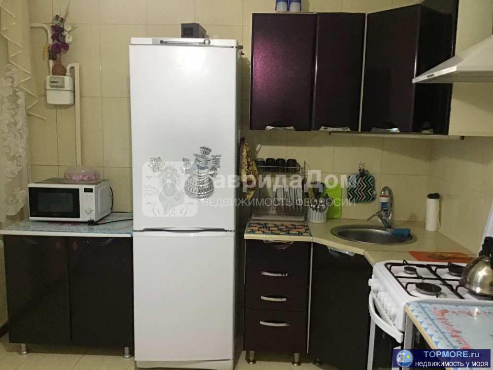 Продажа / Квартиры, Феодосия, Адмиральский б-р, 60 000 р. Сдам на 1-4 месяца 2-х комнатную квартиру 65 кв.м, 3 этаж 6-ти этажного дома, Адмиральский б-р 7 А, Феодосия....