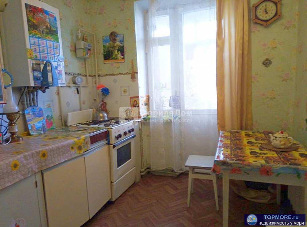 Продам 2-х комнатную квартиру 53 кв.м, 5 этаж,  5 этажного дома, ул. Крымская 27, Феодосия. Отличная квартира с... - 2