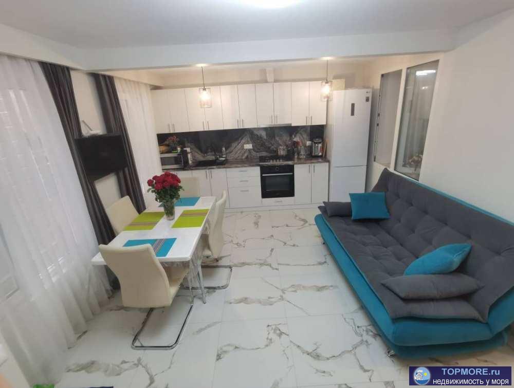 Лот № 159035. Продаётся двухкомнатная квартира в жилом районе Адлера в 300 метрах от моря. Универсальный вариант как... - 1