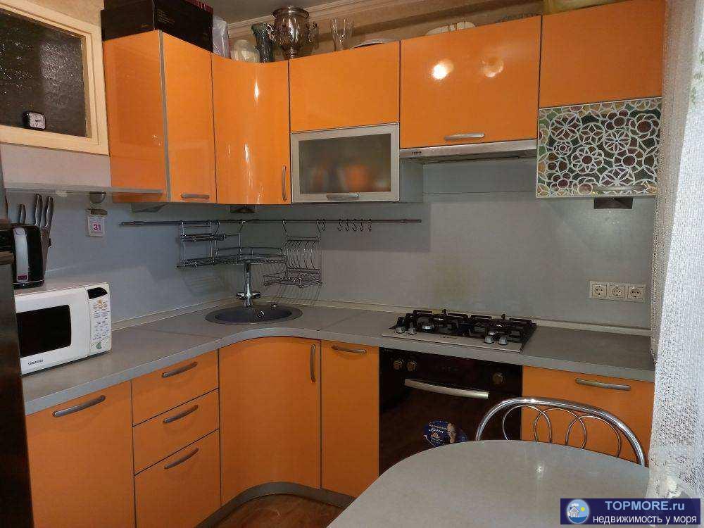 Лот № 162297. Обратите внимание: в продаже авторская квартира по очень хорошей цене в центральном районе Сочи, район...