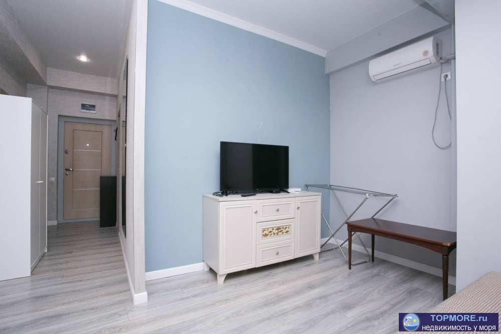 Лот № 152872. Продаётся квартира в новом доме с качественным евро ремонтом, полностью укомплектована мебелью и... - 2