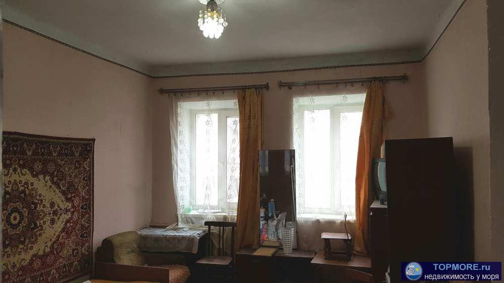 Продается комната в 3-х комнатной квартире в г. Туапсе по улице Богдана Хмельницкого, площадью 16,45 кв. м., 1-й этаж...