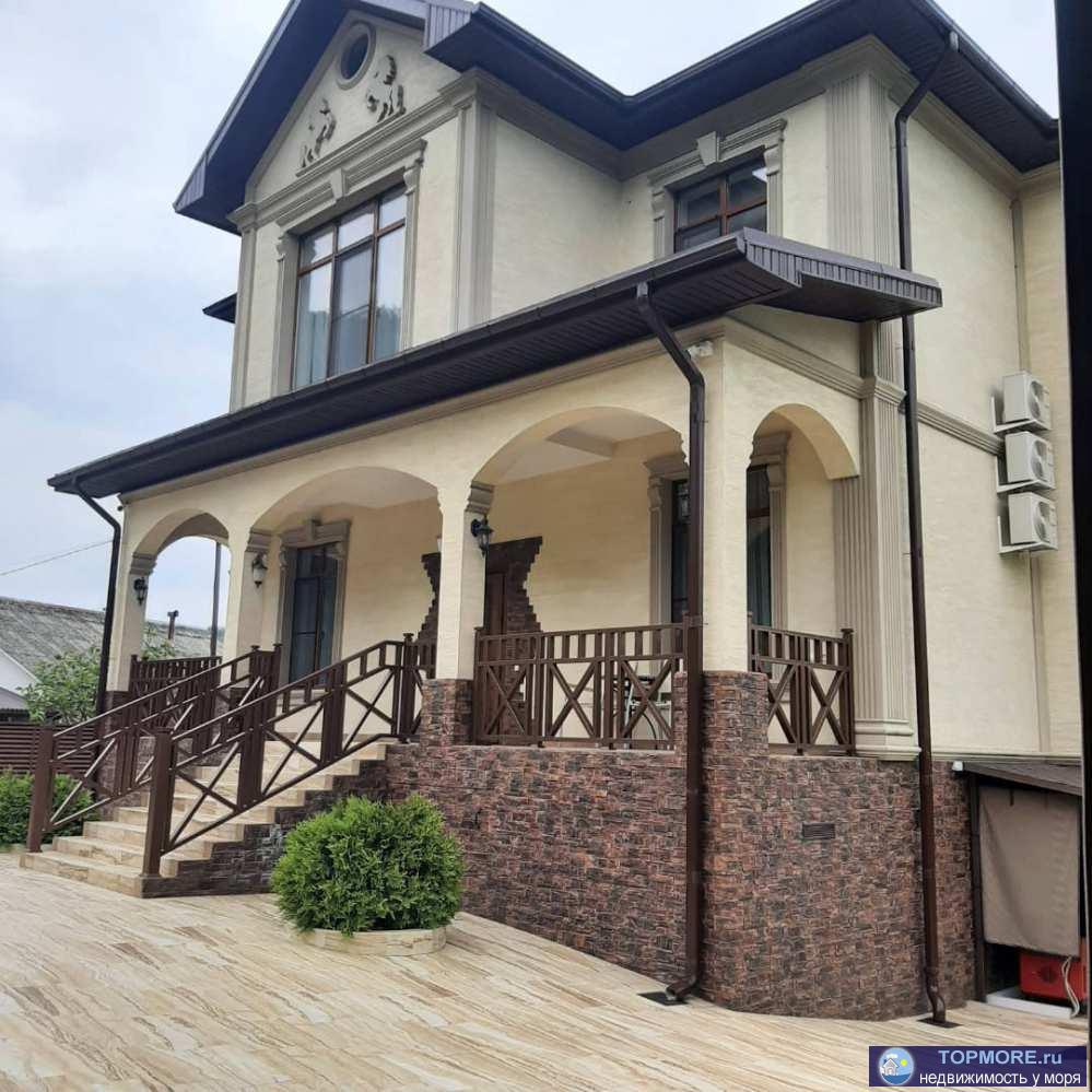 Лот № 158294. Продаётся шикарный дом в с. Барановка, Сочи с бассейном.  Общая площадь - 383 кв.м. участок - 7 соток...