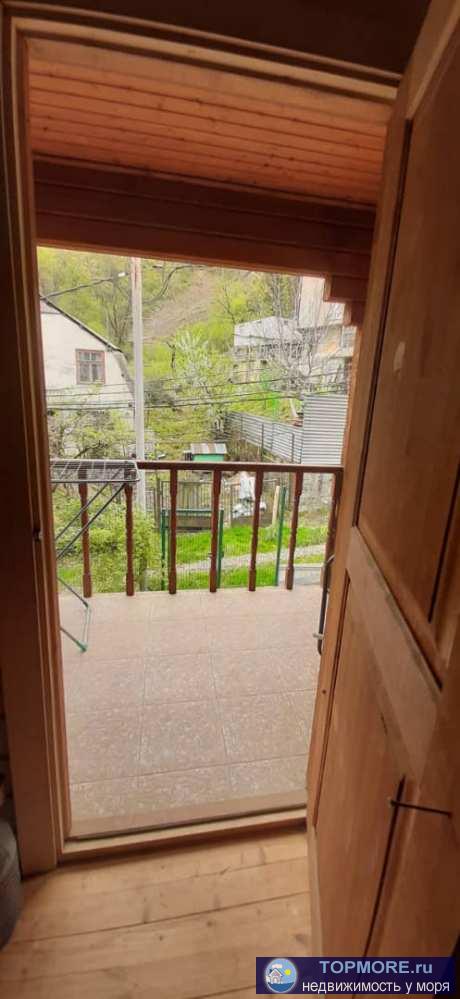 Лот № 156858.         Отличный трех этажный коттедж в центральном районе. Современная архитектура дома, удачное... - 2