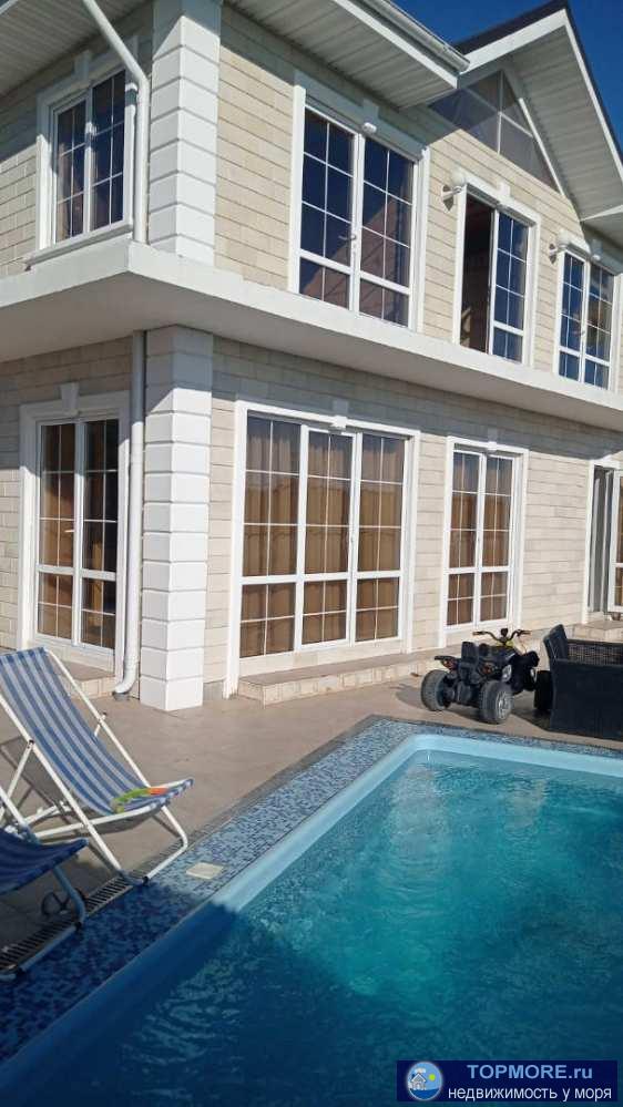     Продается современный двухэтажных дом выполненных в классическом европейском стиле.  Дом расположены в Адлерском...