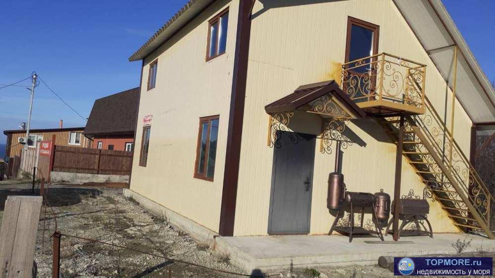 В продаже дом в Горном воздухе, Лоо. Общая площадь - 127 кв.м., 2 этажа, стоит на участке в 4 сотки. Внутри ом с...