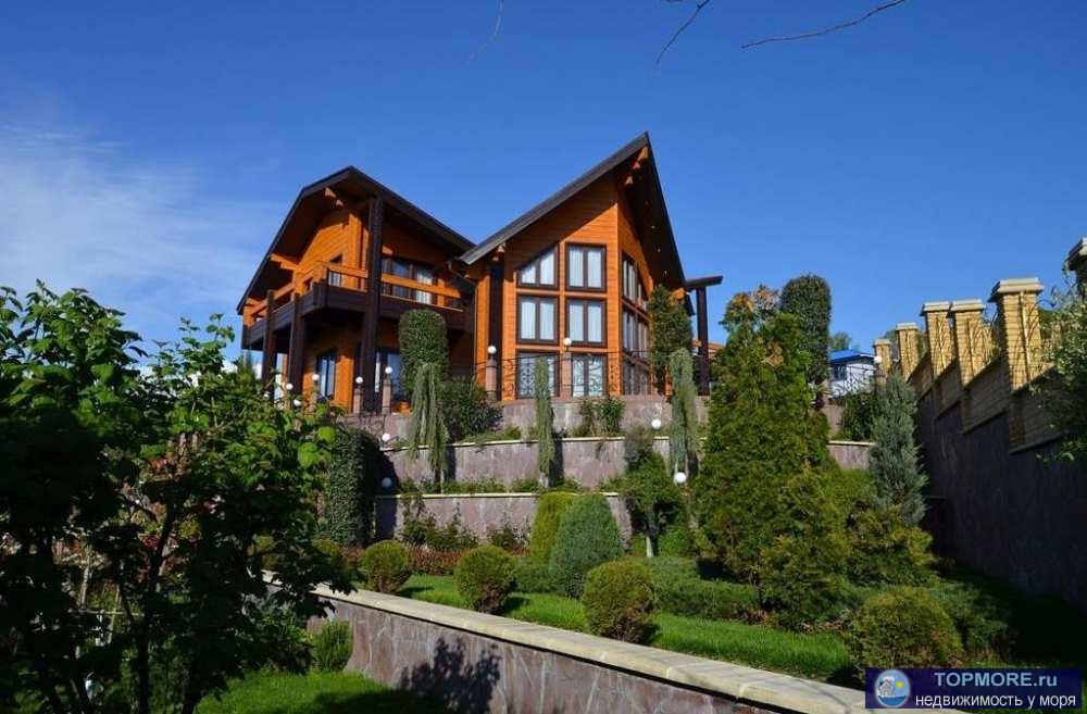 Продажа / Дома и коттеджи, Сочи, улица Славы, 350 000 000 р. Представляем вашему вниманию коттедж бизнес-класса г. Сочи, район пос. Сергей-Поле. Просторный 3-этажный дом...