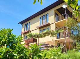  
Предлагаю к продаже отличный дом 260 м2 ,участок ижс 9 соток
3...