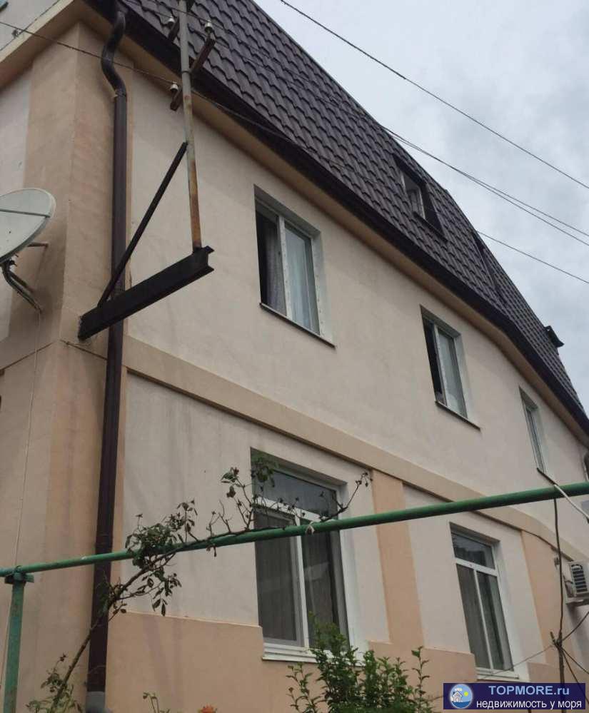 Продается 3-этажный дом в центре Сочи, на ксм, тихом, зеленом районе рядом с горами и рекой Сочи.  Дом площадью 260...