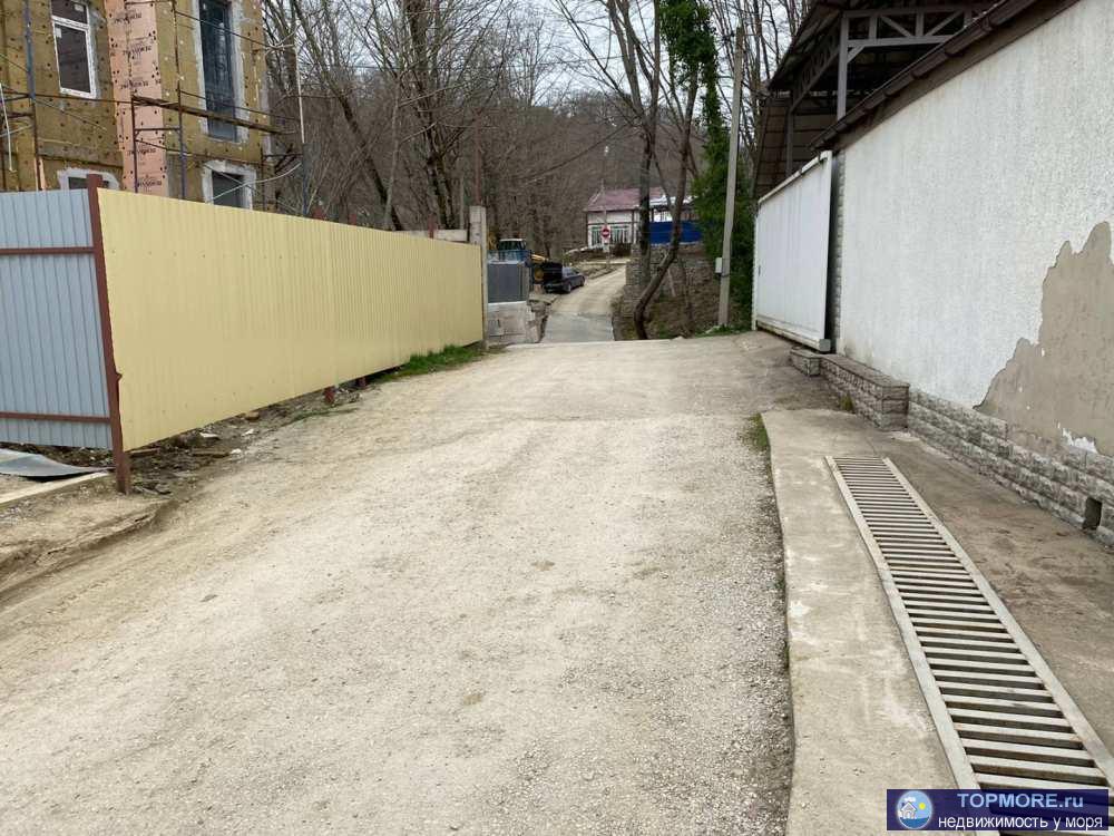 Загородная недвижимость жилой дом с земельным участком. Прекрасная альтернатива  большой квартире в городе Сочи.... - 1