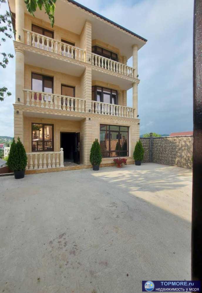 Лот № 159200. Продается большой красивый дом с шикарными видовыми характеристиками,со всеми центральными... - 1