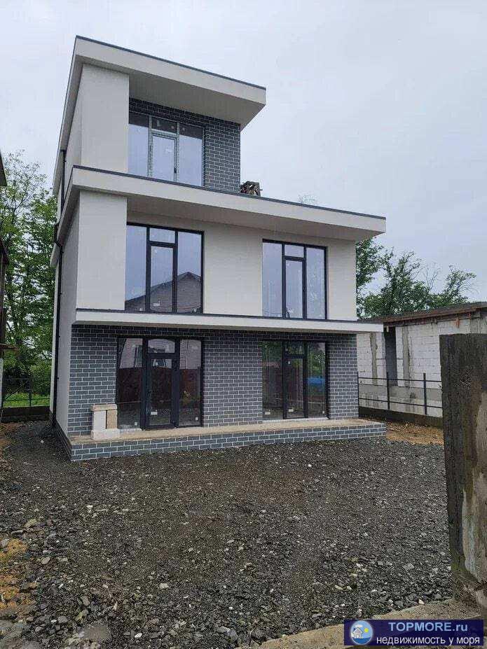 Продаётся новый дом площадью 240 кВ м в Адлере (район Золотого Гребешка)Площадь земельного участка 3,2 соткиДом...