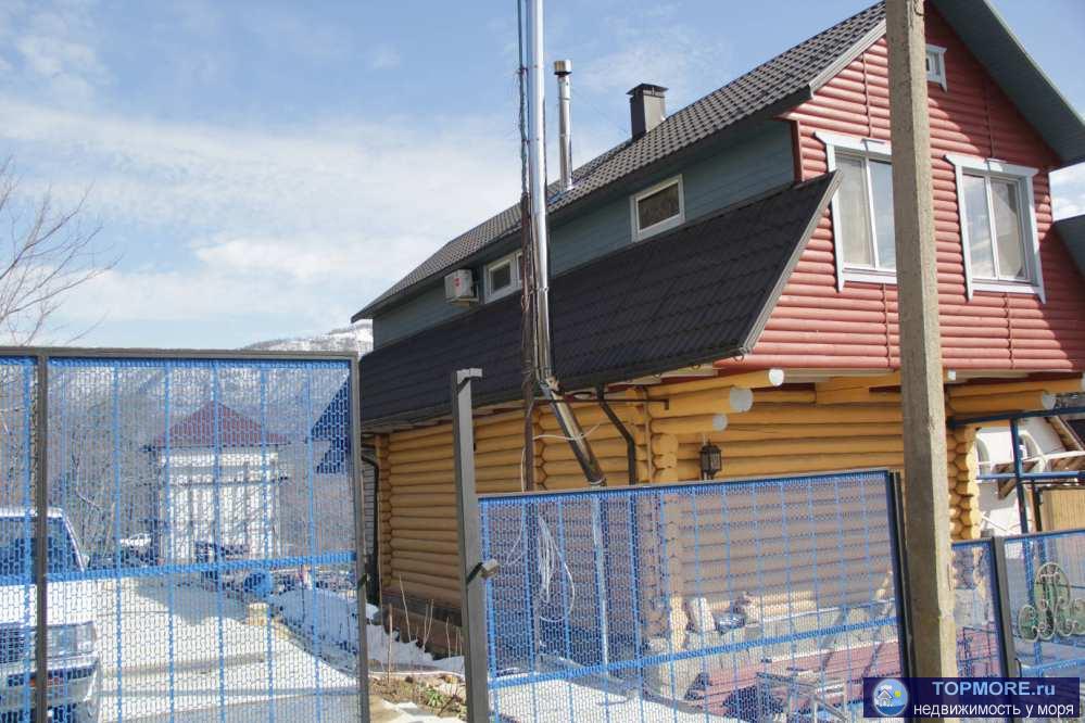   Фундамент ленточный 400х400 по углам врезан 1000х1000, сверху  сейсмопояс 400х400  Первый этаж 10х6, цельные 11...