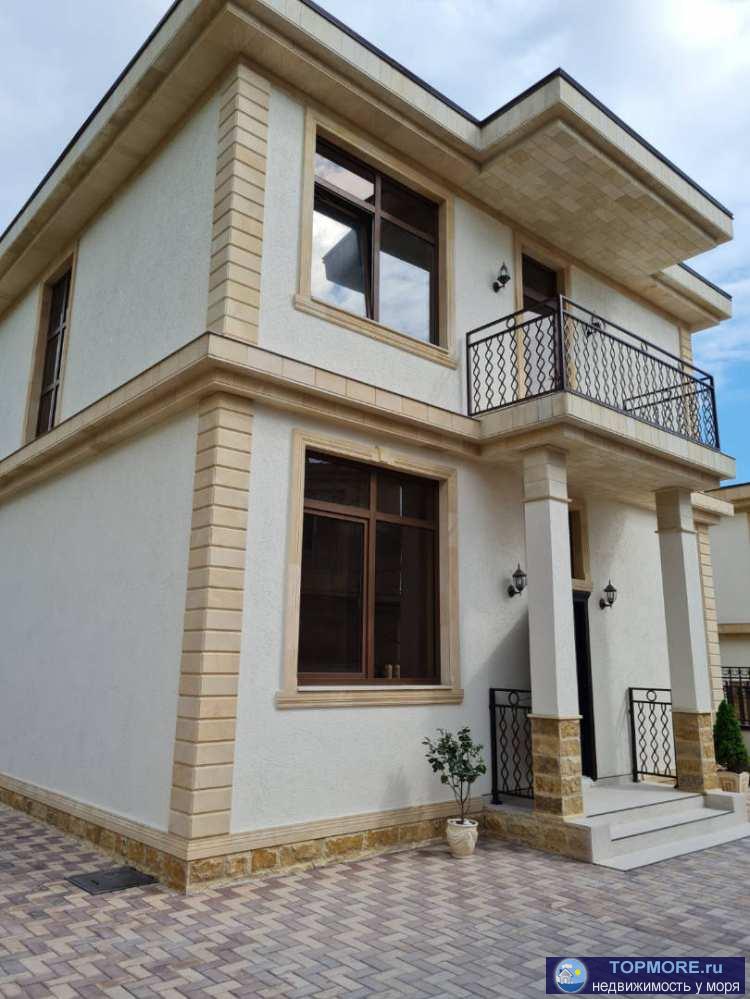 Продам дом бизнес-класса в Адлере, район Орел-Изумруд. 2-этажный дом с отделкой дагестанским камнем полностью готов...