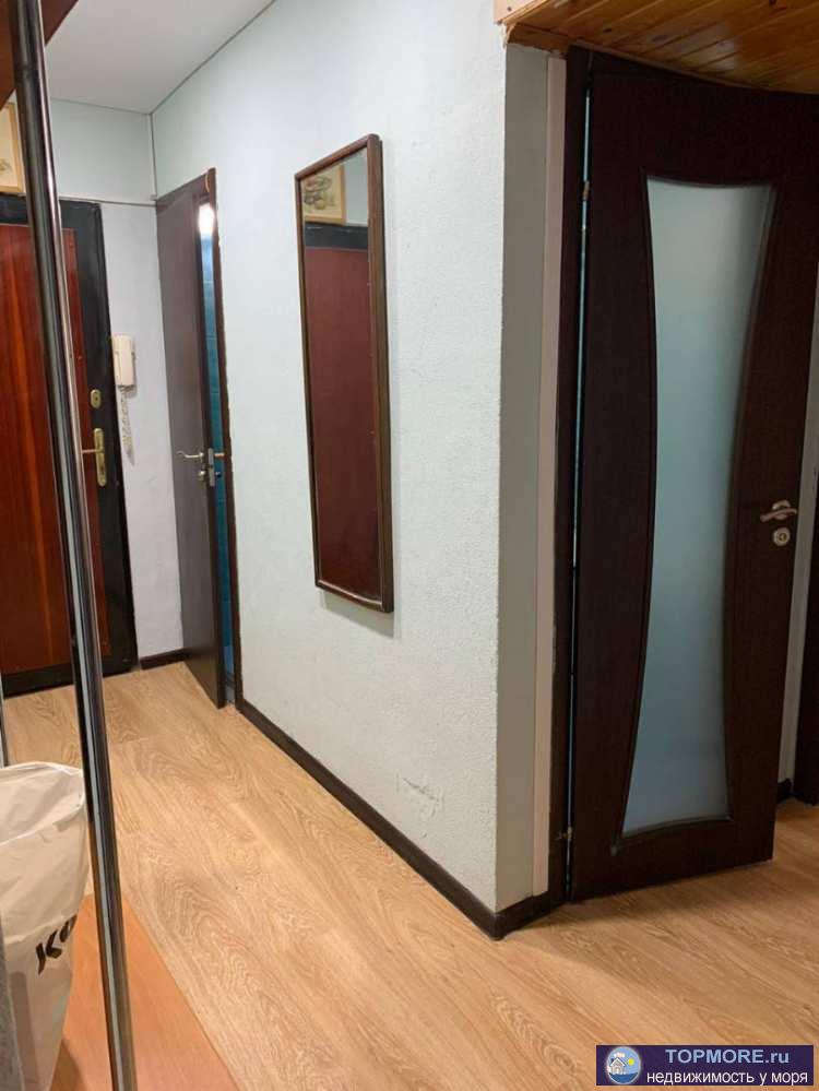 Лот № 163800. Продается двухкомнатная квартира в центральном районе Сочи, Макаренко.  Квартира площадью 51 м2 с жилой... - 2