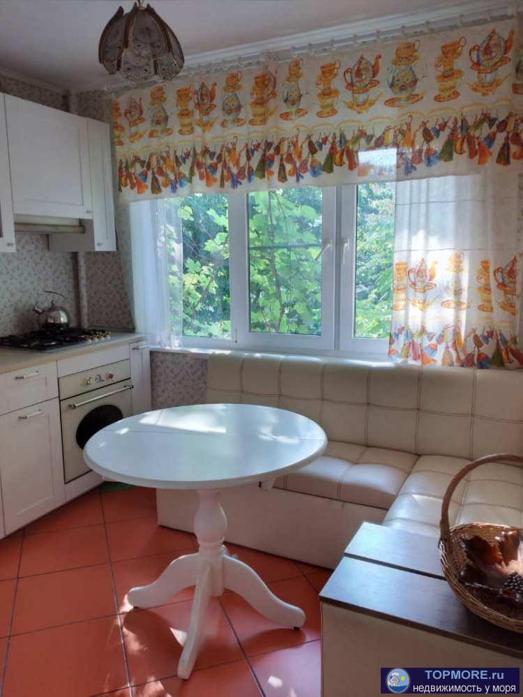 Лот № 164713. Продается двухкомнатная квартира в самом центре Сочи!  До центральной набережной, Морпорта, Гастропорта... - 2