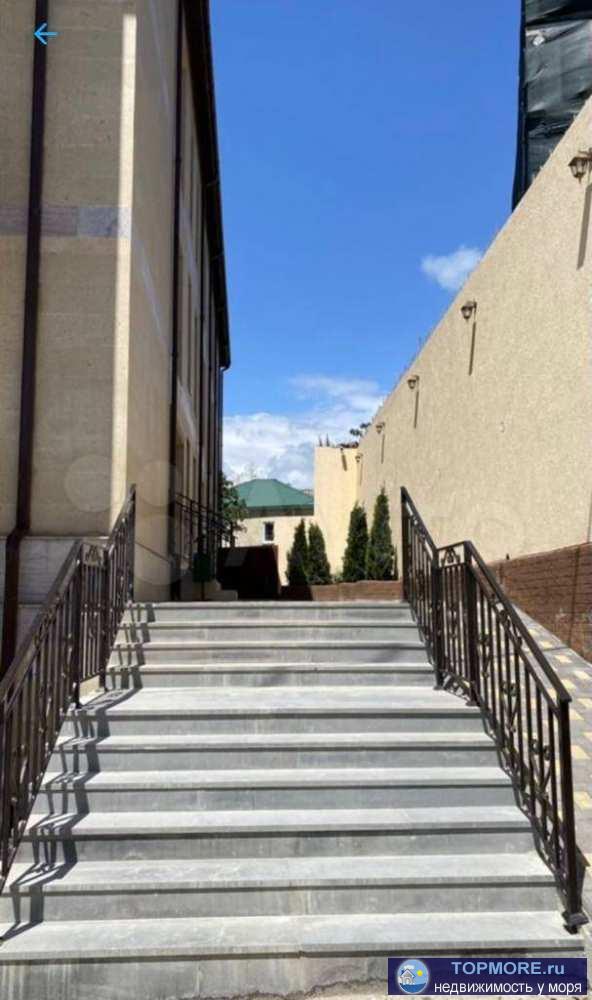 Лот № 164961. В продаже квартира в жк Седьмое небо!  Дом находится в Центральном районе города Сочи!  Микрорайон... - 2