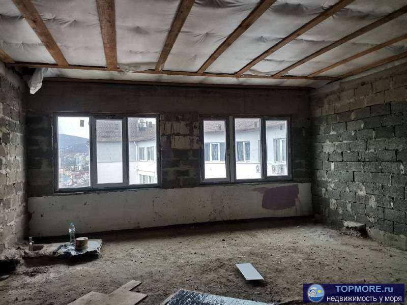 Лот № 153758. Продается квартира в Адлере, в два уровня в черновом варианте, свободной планировки. Площадь первого... - 1