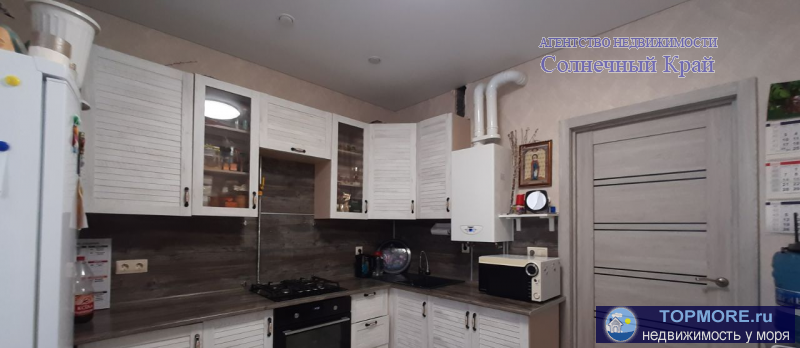Продаётся  2-х  комнатная квартира в кирпичном доме с индивидуальным газовым отоплением в Анапе. 51 кв.м. В квартире...