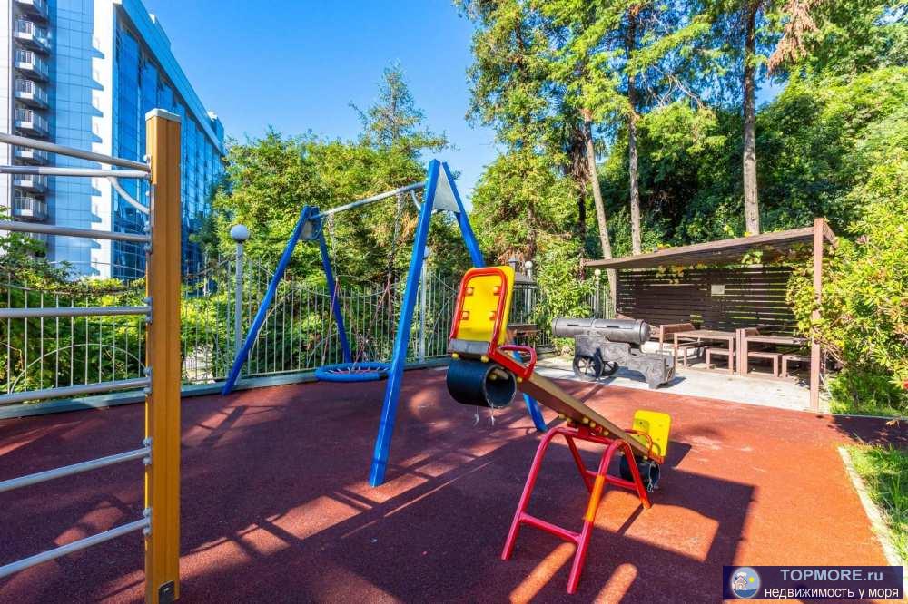 Лот № 165391. Продаю элитную квартиру в самом сердце города Сочи. Район с развитой инфраструктурой, все в шаговой... - 2