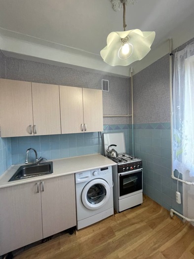 Сдается на длительный период 1 комнатная квартира в Гагаринском районе г. Севастополя. В шаговой доступности от Парка...