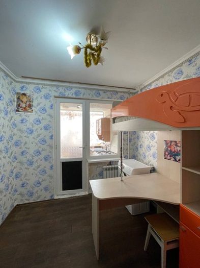 Сдается на длительный период перепланированная 2- х комнатная квартира в Камышах. Гагаринский район г. Севастополя.... - 1