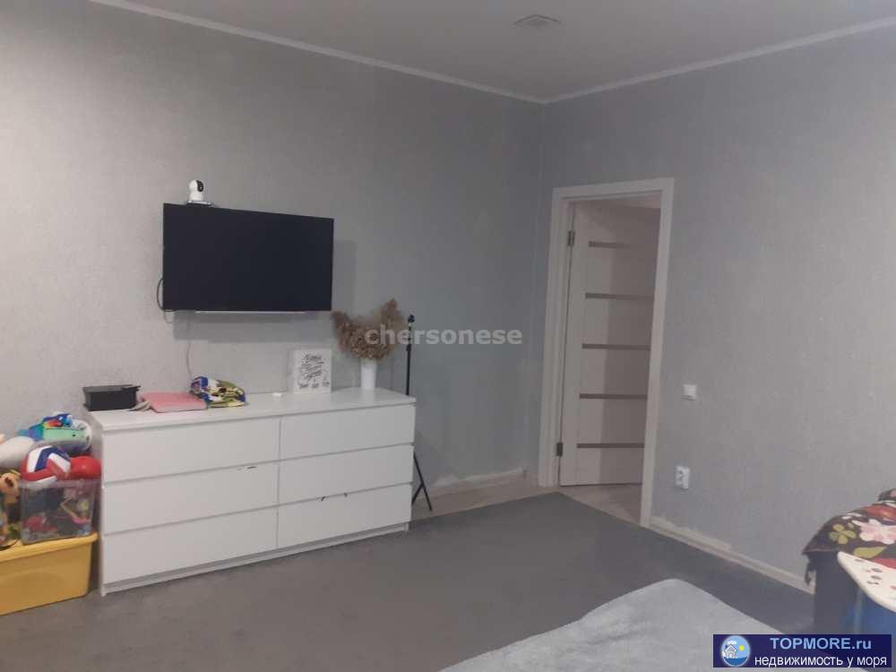 Предлагается к продаже двухкомнатная квартира в Гагаринском районе рядом с Херсонесом!   Элитный район. Общая площадь...