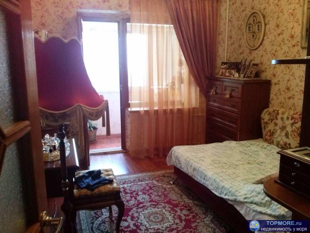 Лот № 166343. Срочная продажа! Продаю просторную 2-квартиру с потрясающим видом на море, площадь квартиры 60 м2.  Вся...