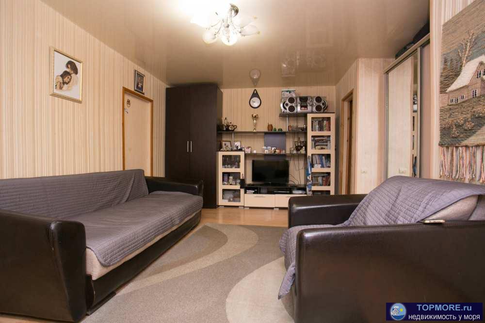 Лот № 165579. Предлагается к покупке 3-х комнатная квартира в старом центре Адлера.  О квартире:  - Общая площадь... - 1