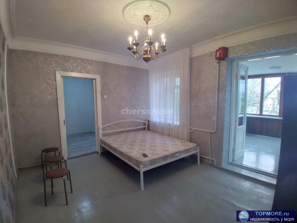 Продажа / Дома и коттеджи, Севастополь, проезд Коробкова, 23 000 р. Предлагается в аренду половина дома с отдельным входом в одном из лучших районов города.Микрорайон Острякова. Сделан...