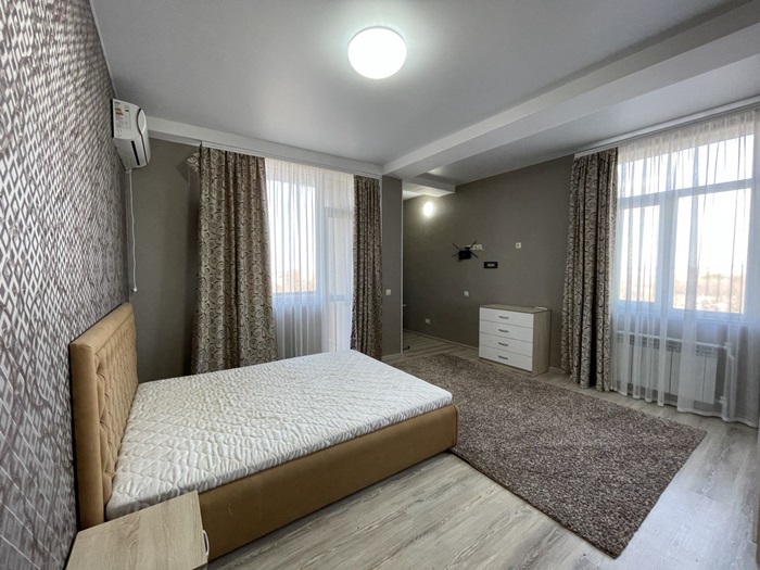 Сдается длительно шикарная крупногабаритная 1 ком квартира в центральном районе г. Севастополя. Новый дом 2019 г....