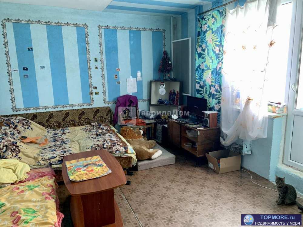 Продам 1 комнатную квартиру - 'чешку' 37 кв.м.,  2/5 эт., ул. Гагарина 22, Приморский, Феодосия. Дом 1992 года...