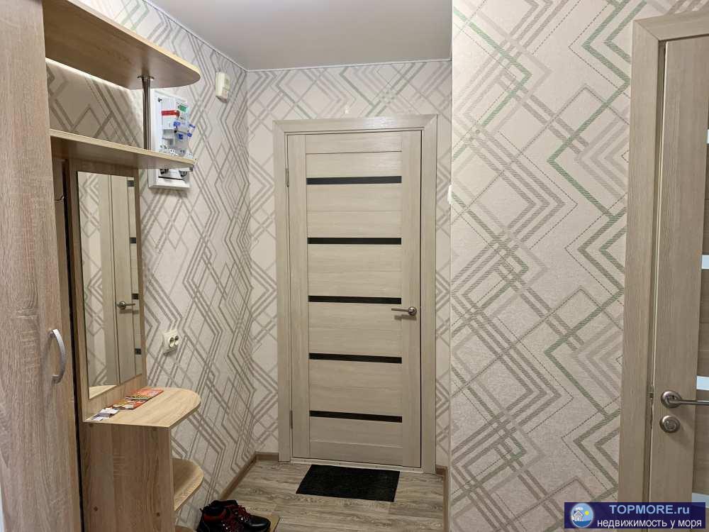 Продам 1-к квартиру со свежим ремонтом 31,6  кв.м., 1/5 эт., ул. Гарнаева 66, Феодосия. Высокий 1 этаж, квартира... - 2