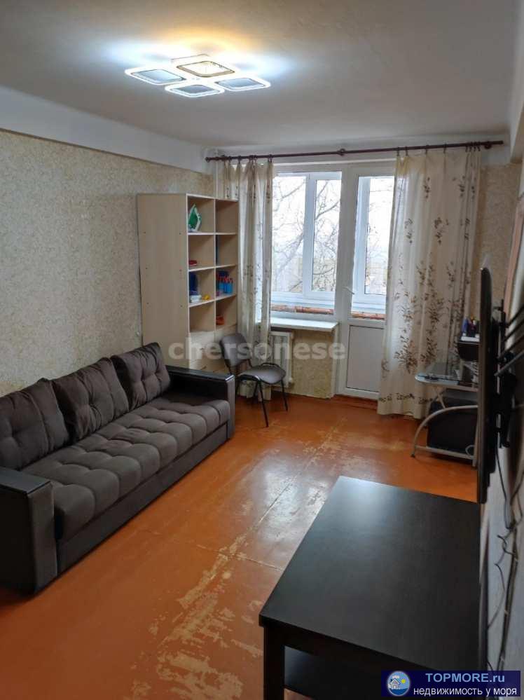 Предлагается к продаже трехкомнатная квартира в Севастополе, в Нахимовском районе  О квартире:  Четвертый этаж... - 2