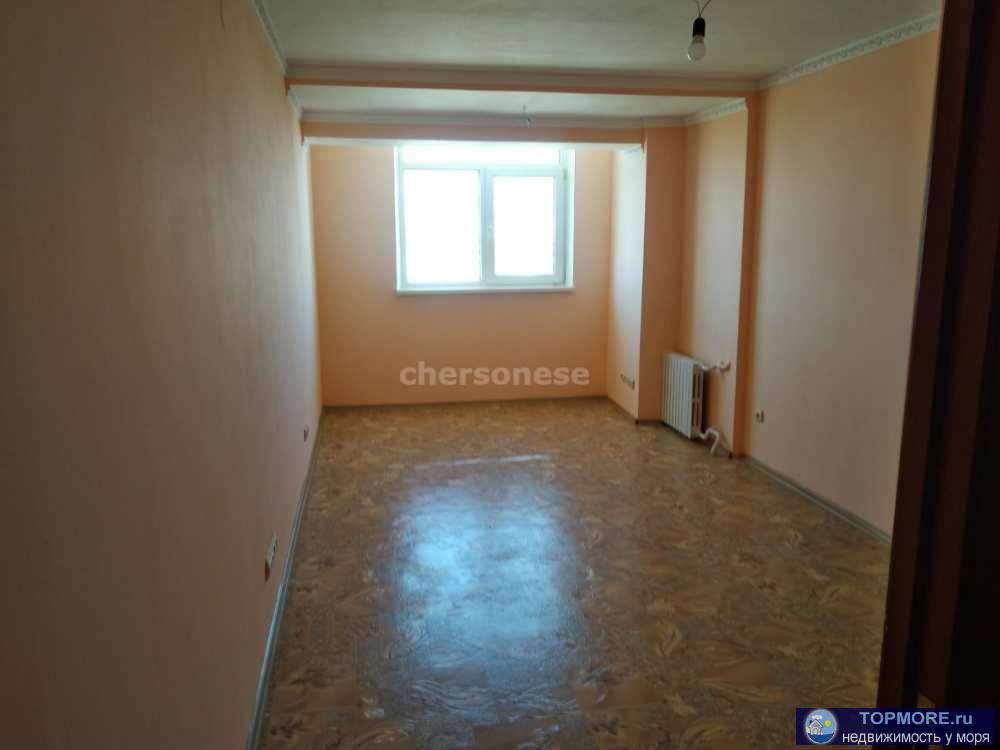 Продается двухуровневая, трехкомнатная квартира в Гагаринском районе.  Комнаты изолированные, два санузла, два... - 2
