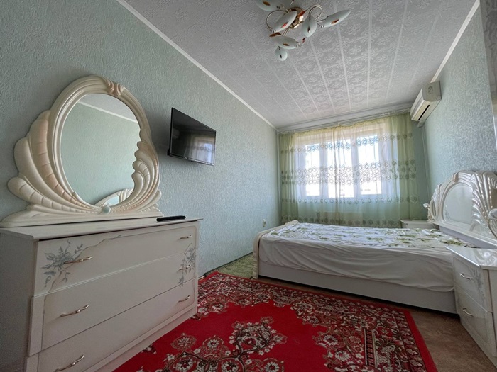 Сдается на длительный период уютная 2-х комнатная квартира в Гагаринском районе г. Севастополя. Комнаты...