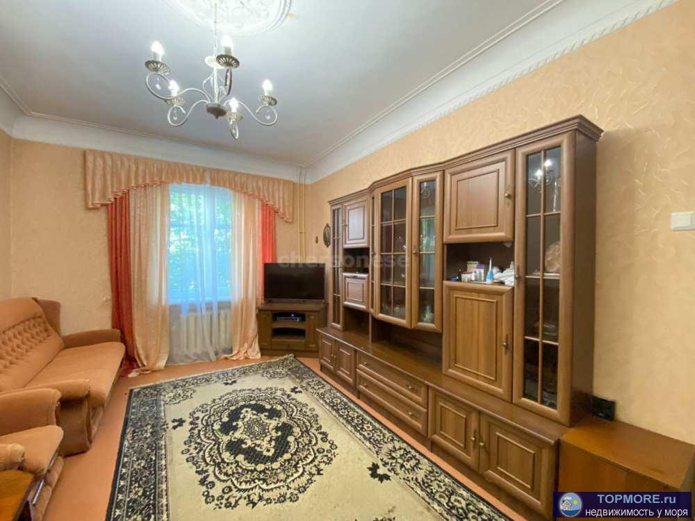 В продаже двухкомнатная квартира в самом центре г. Севастополя.  Важно: шикарная локация в историческом центре города... - 2