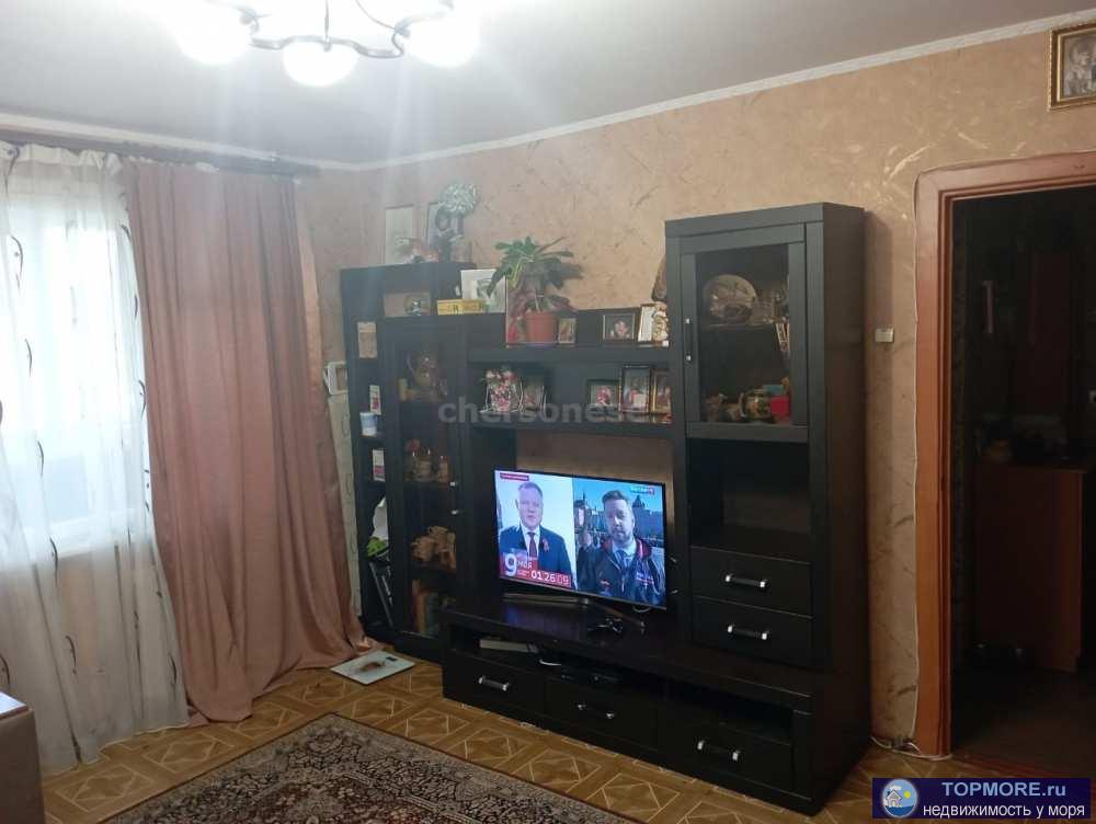 Продажа / Квартиры, Севастополь, Громова улица, 7 500 000 р. Продается уютная квартира со встроенной кухней( делали на заказ), на Северной стороне города. Квартира оснащена... - 1