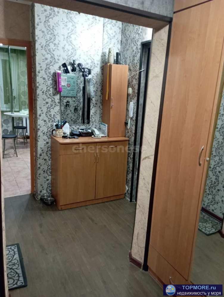 Продажа / Квартиры, Севастополь, Громова улица, 7 500 000 р. Продается уютная квартира со встроенной кухней( делали на заказ), на Северной стороне города. Квартира оснащена... - 2