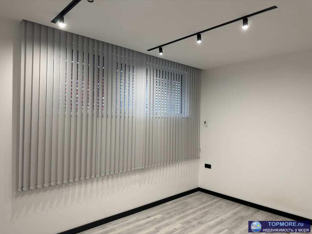 Лот № 169856. Продам просторные апартаменты на улице Возрождения 17/1 в Сочи. Общая площадь квартиры составляет 42... - 1