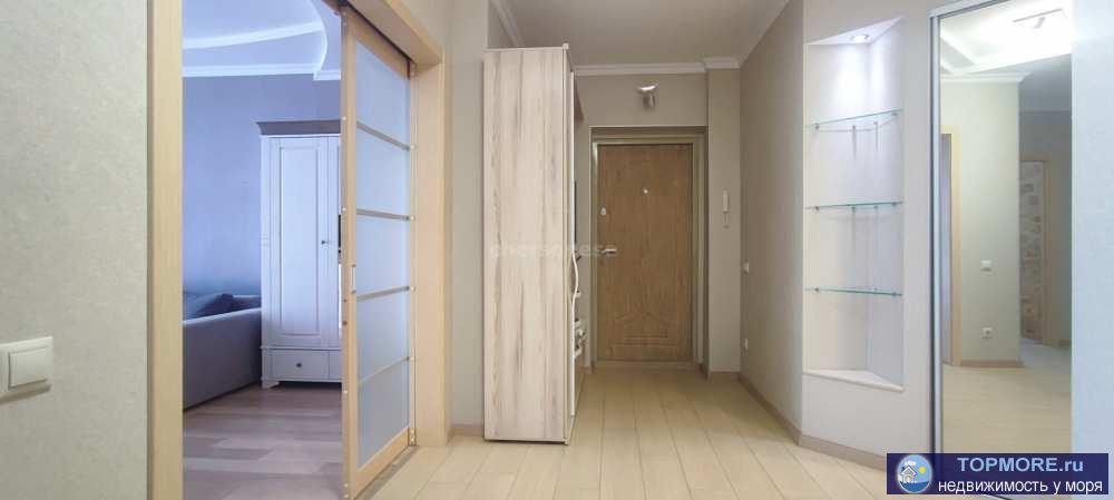 Видовая, очень уютная  3ка, 100 кв.м. проспект Античный.  Вся городская инфраструктура в шаговой доступности, школа,...