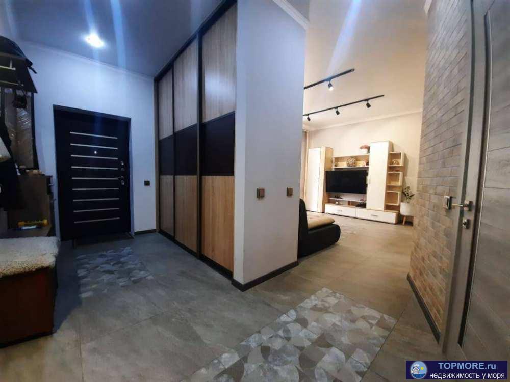 Лот № 169815. Продам таунхаус с ремонтом мебелью и техникой.   Закрытая охраняемая территория.   Три этажа,...