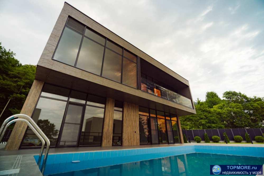 Лот № 165425. В продаже новый дом в стиле хай тек с потрясающими видами на море и зелень в Сочи, Хостинский район....