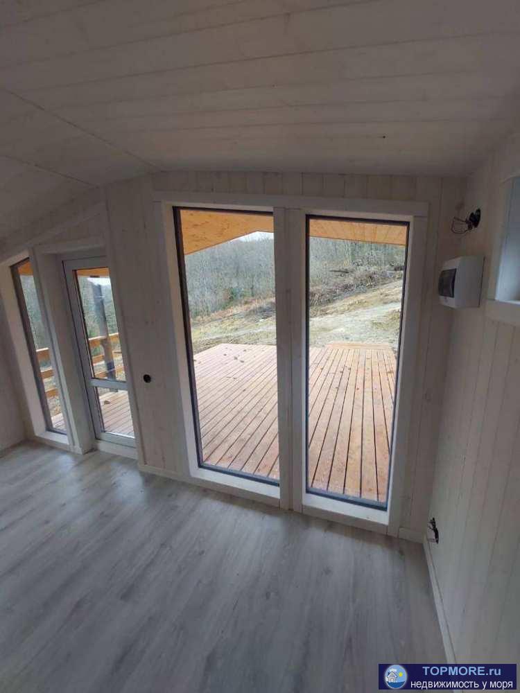 Лот № 165288. Продается каркасный дом, на ровном участке в Сочи, поселок Лоо. Дом с деревянной террасой и видом на... - 1